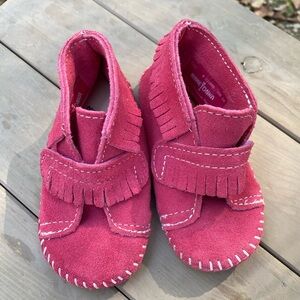 Minnetonka front strap bootie in pink